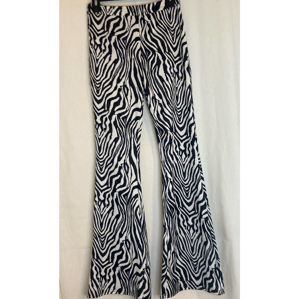 Shein Womens Flare Leg Pants Size Small Leopard Black Striped